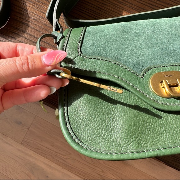 Green Fossil Crossbody Purse - Picture 6 of 16